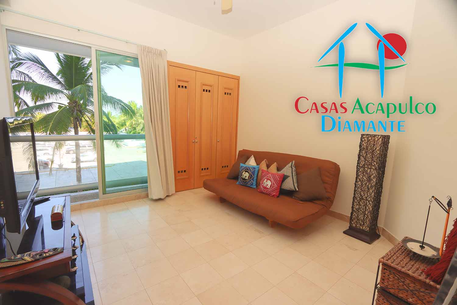 Tikal 302 - Sala de television 1